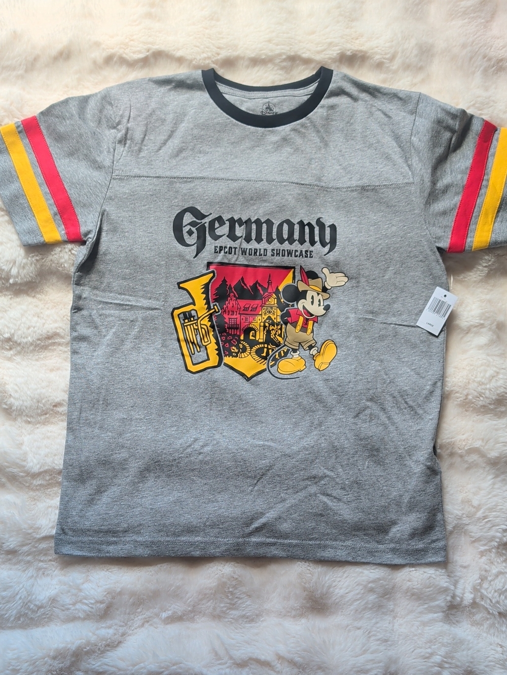 🎉 2 for $20 🎉 Disney Gray Germany Epcot World Showcase Graphic Tee